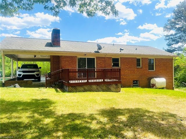 505 Belvue Drive, Mount Airy, NC 27030