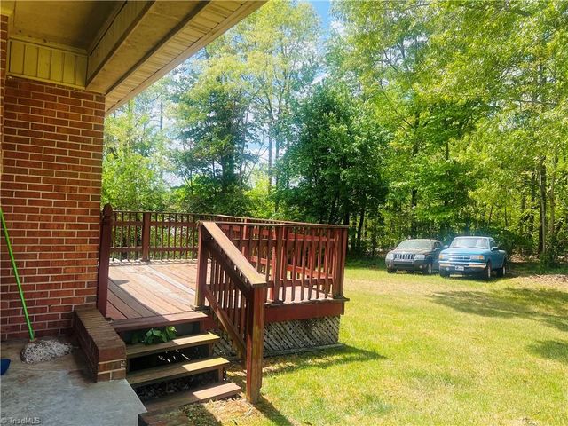505 Belvue Drive, Mount Airy, NC 27030