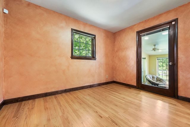 111 Cabin Ln, O'hara, PA 15238