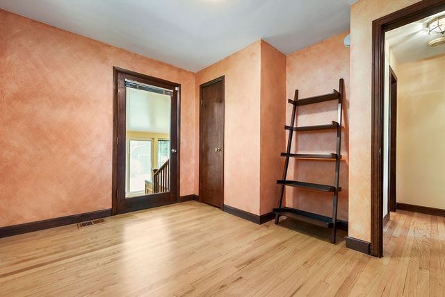 111 Cabin Ln, O'hara, PA 15238