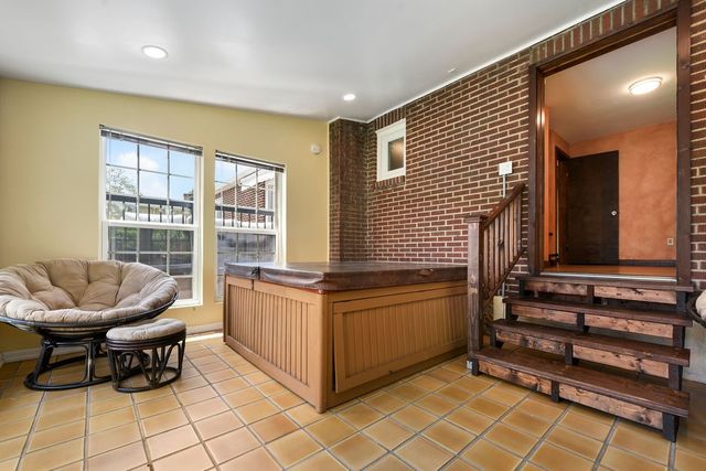 111 Cabin Ln, O'hara, PA 15238