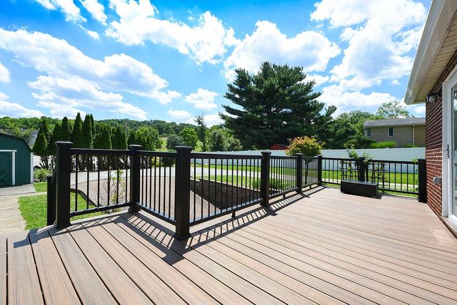 111 Cabin Ln, O'hara, PA 15238