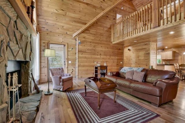 76 E Bevan Lane, Blue Ridge, GA 30513