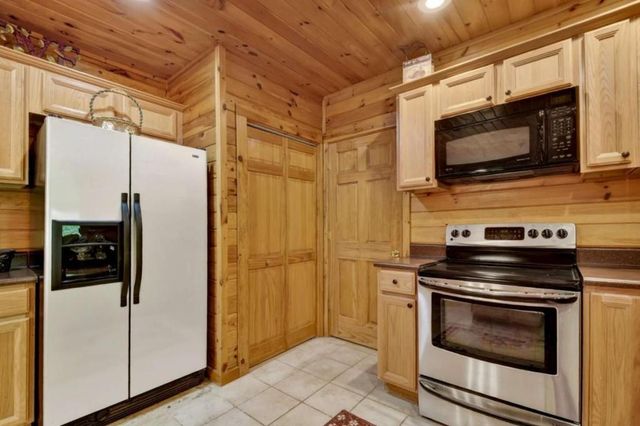 76 E Bevan Lane, Blue Ridge, GA 30513