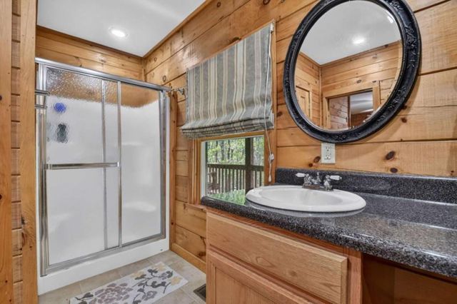 76 E Bevan Lane, Blue Ridge, GA 30513