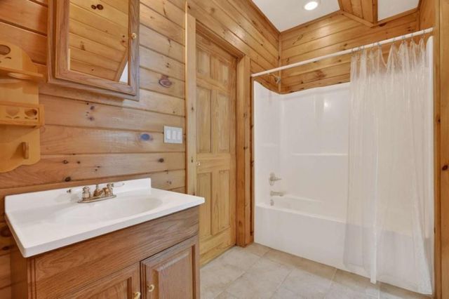 76 E Bevan Lane, Blue Ridge, GA 30513