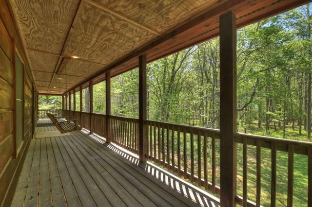 76 E Bevan Lane, Blue Ridge, GA 30513