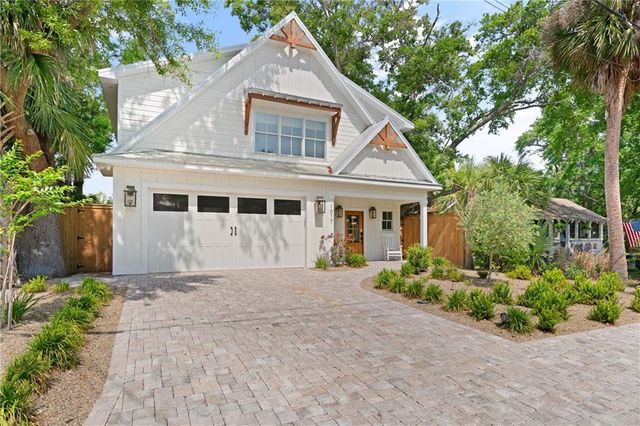 1017 Ocean View Avenue, St. Simons Island, GA 31522