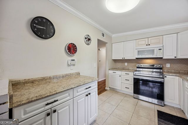 173 Fairway Oaks Drive, Brunswick, GA 31525