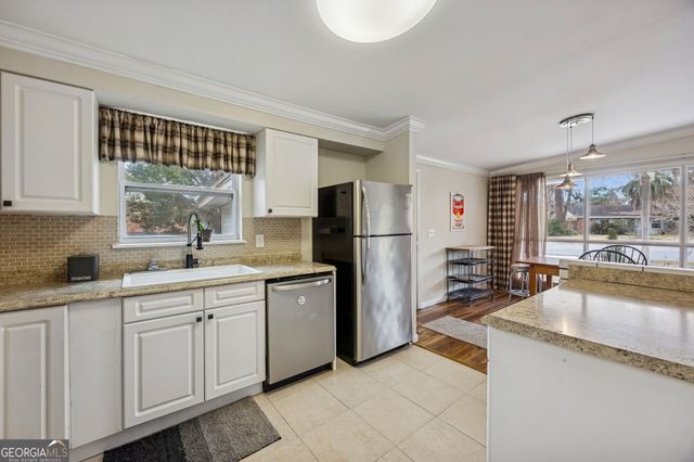 173 Fairway Oaks Drive, Brunswick, GA 31525