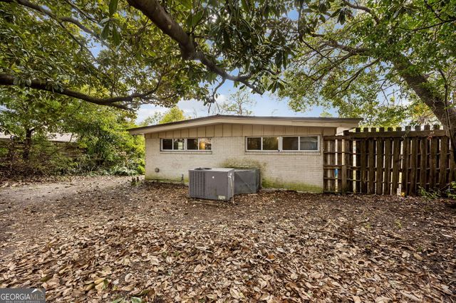 173 Fairway Oaks Drive, Brunswick, GA 31525