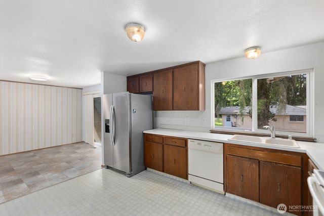21627 9th Place W, Bothell, WA 98021