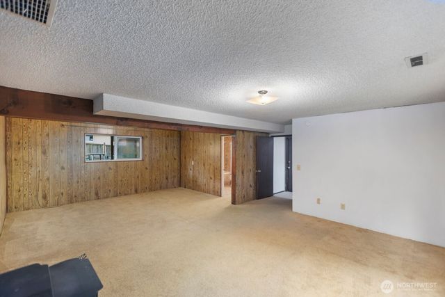 21627 9th Place W, Bothell, WA 98021