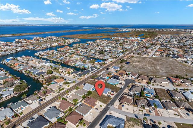 15121 Crossjack St, Corpus Christi, TX 78418