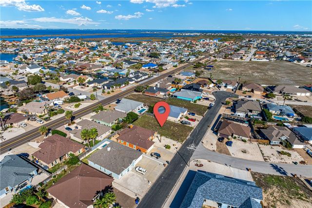 15121 Crossjack St, Corpus Christi, TX 78418