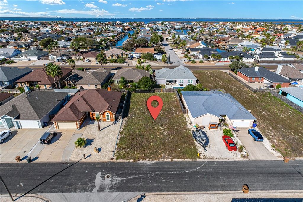 15121 Crossjack St, Corpus Christi, TX 78418