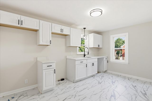 11006 DECKER AVE, Hagerstown, MD 21740