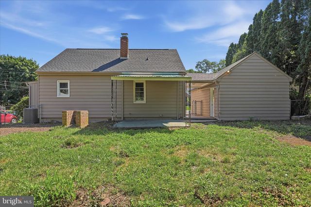 11006 DECKER AVE, Hagerstown, MD 21740