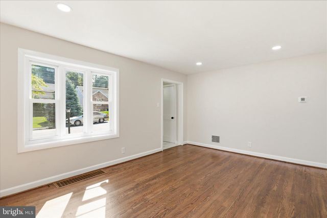 11006 DECKER AVE, Hagerstown, MD 21740