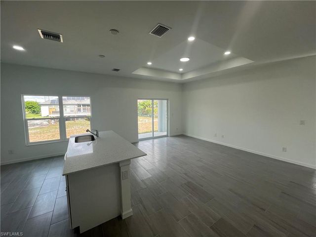 504 Alexia AVE S, Lehigh Acres, FL 33974