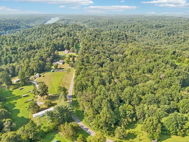 230 Moreland Rd, Manchester, TN 37355