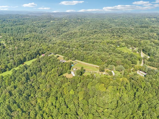 230 Moreland Rd, Manchester, TN 37355