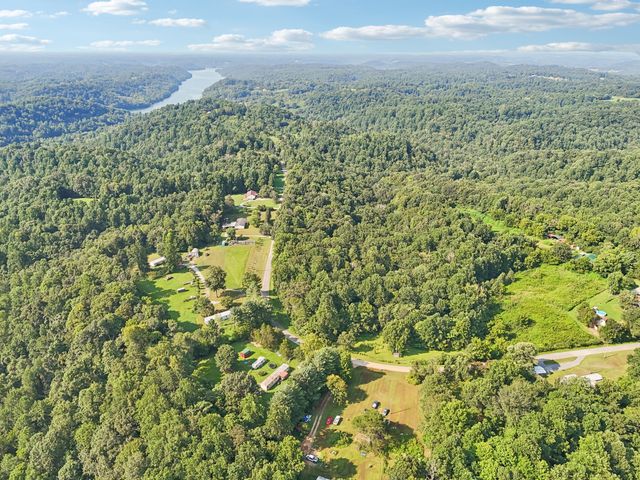 230 Moreland Rd, Manchester, TN 37355