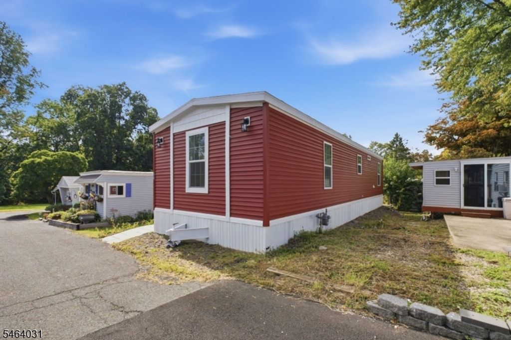 195 W Main St, Unit 22 22, Chester Boro, NJ 07930 — photo 2