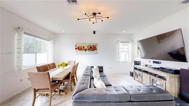 13374 SW 274th St, Homestead, FL 33032