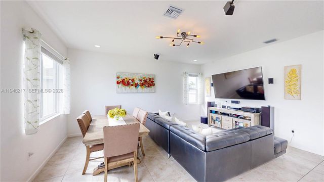 13374 SW 274th St, Homestead, FL 33032