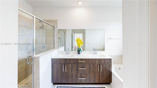 13374 SW 274th St, Homestead, FL 33032