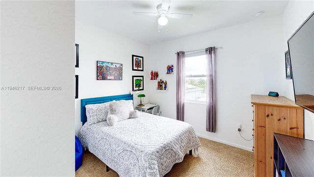 13374 SW 274th St, Homestead, FL 33032