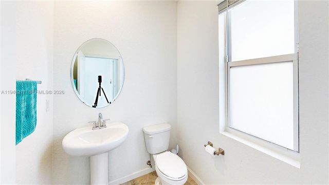 13374 SW 274th St, Homestead, FL 33032