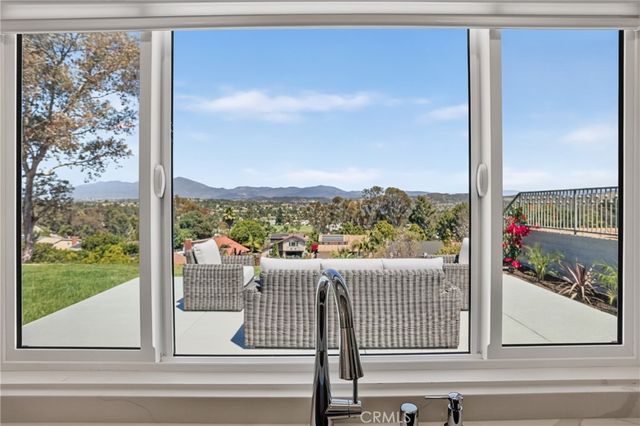 27182 Calle Del Cid, Mission Viejo, CA 92691