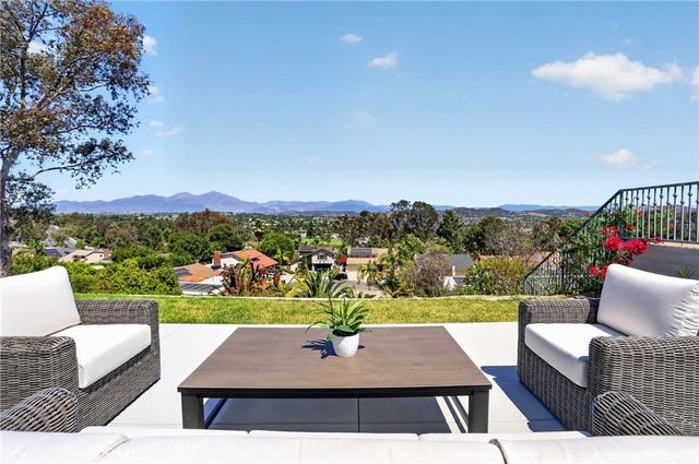 27182 Calle Del Cid, Mission Viejo, CA 92691