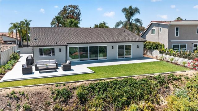27182 Calle Del Cid, Mission Viejo, CA 92691
