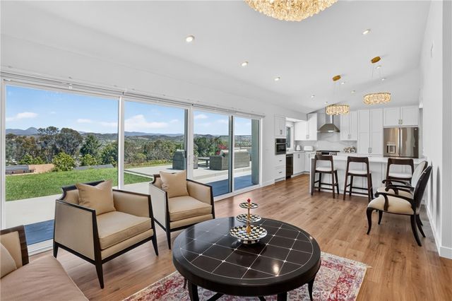 27182 Calle Del Cid, Mission Viejo, CA 92691