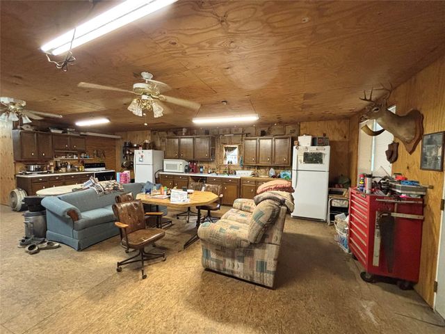 235 Private Road 6912, Colmesneil, TX 75938