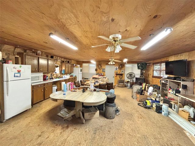 235 Private Road 6912, Colmesneil, TX 75938