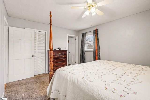 104 Owens Drive, Inman, SC 29349