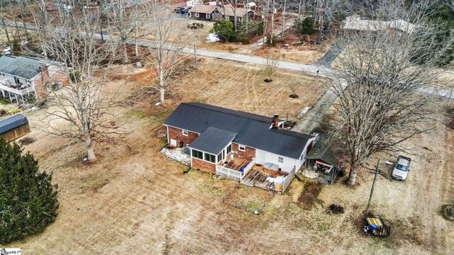 104 Owens Drive, Inman, SC 29349