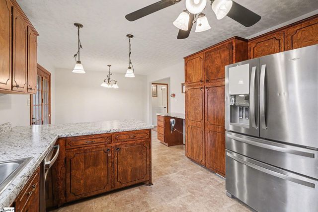 104 Owens Drive, Inman, SC 29349