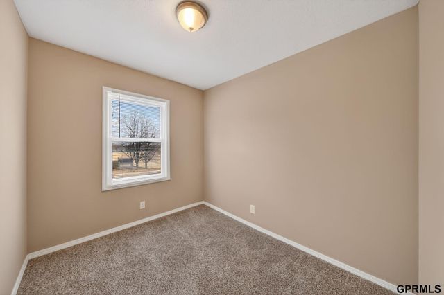 2010 Jackson Street, Bellevue, NE 68005