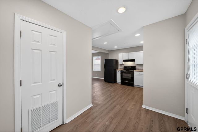 2010 Jackson Street, Bellevue, NE 68005