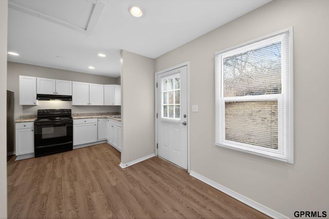 2010 Jackson Street, Bellevue, NE 68005