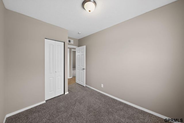 2010 Jackson Street, Bellevue, NE 68005