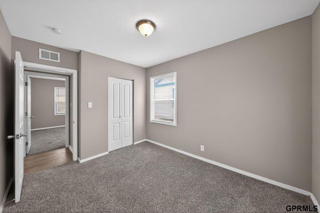 2010 Jackson Street, Bellevue, NE 68005