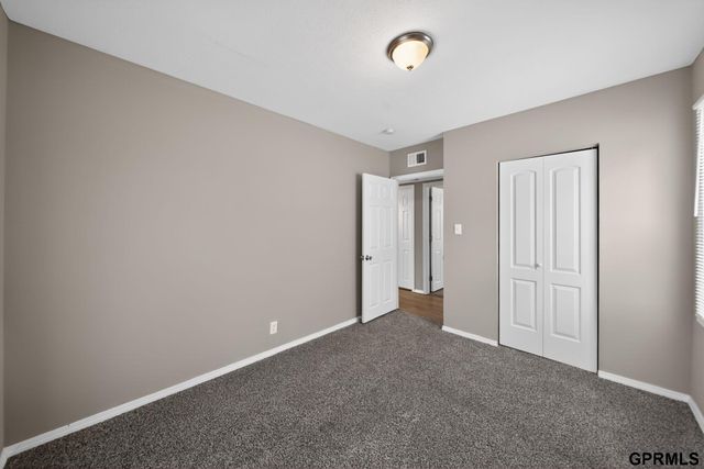 2010 Jackson Street, Bellevue, NE 68005