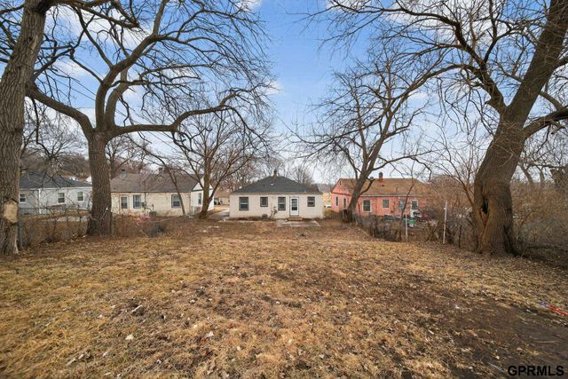 2010 Jackson Street, Bellevue, NE 68005