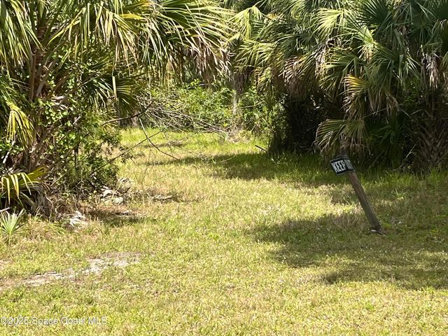 891 Hartsdale Avenue SW, Palm Bay, FL 32908